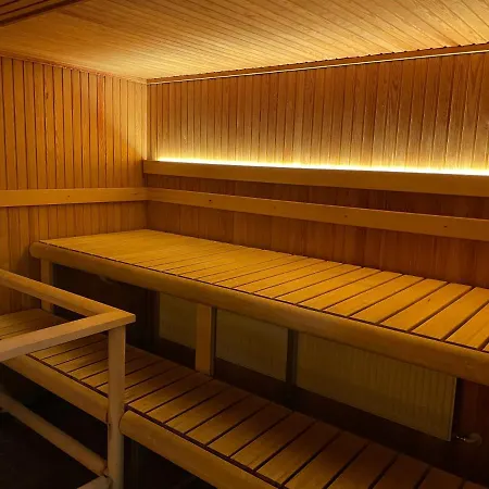 Luxury Apartments, Penthouse